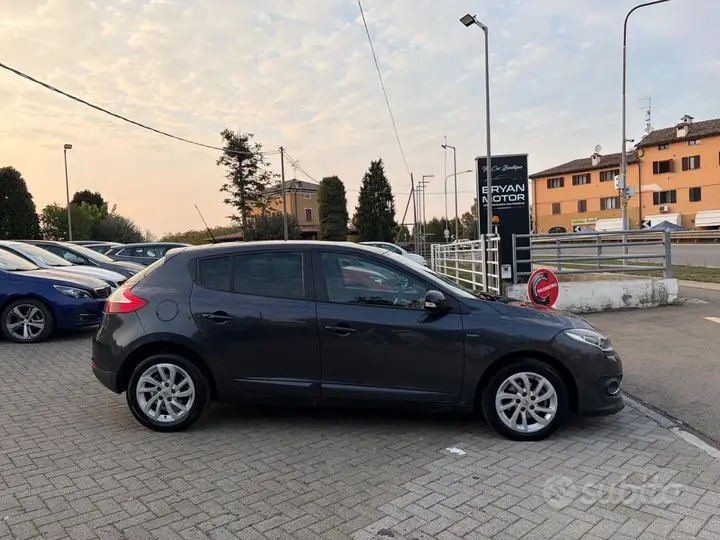Renault Megane 2015 photo 4