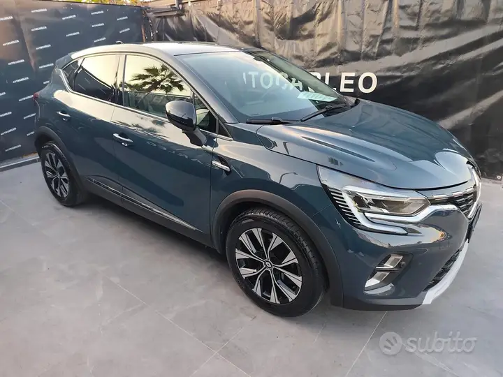 Renault Captur 2024 photo 3