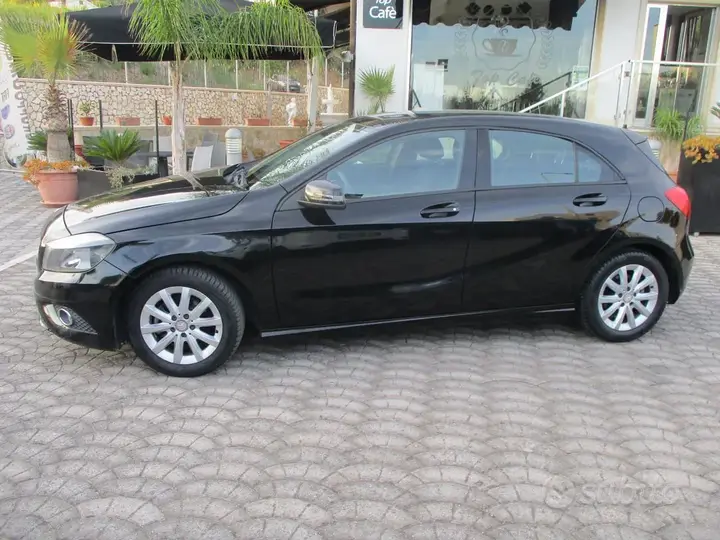 Mercedes-Benz A 180 Cdi 2015 photo 5