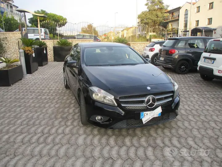 Mercedes-Benz A 180 Cdi 2015 photo 2