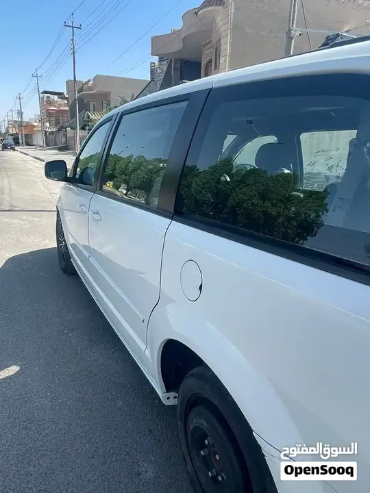 Dodge Caravan 2019 photo 3