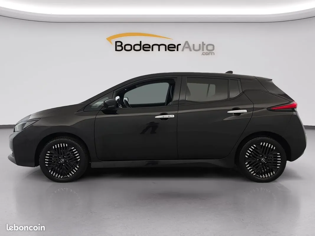 Nissan Leaf 2022 photo 2