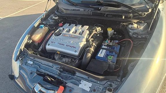 Alfa Romeo 147 2004 photo 4