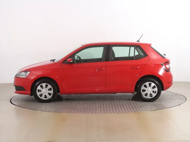 Skoda Fabia 2019 photo 2
