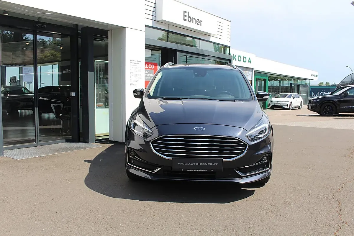 Ford Galaxy 2022 photo 2
