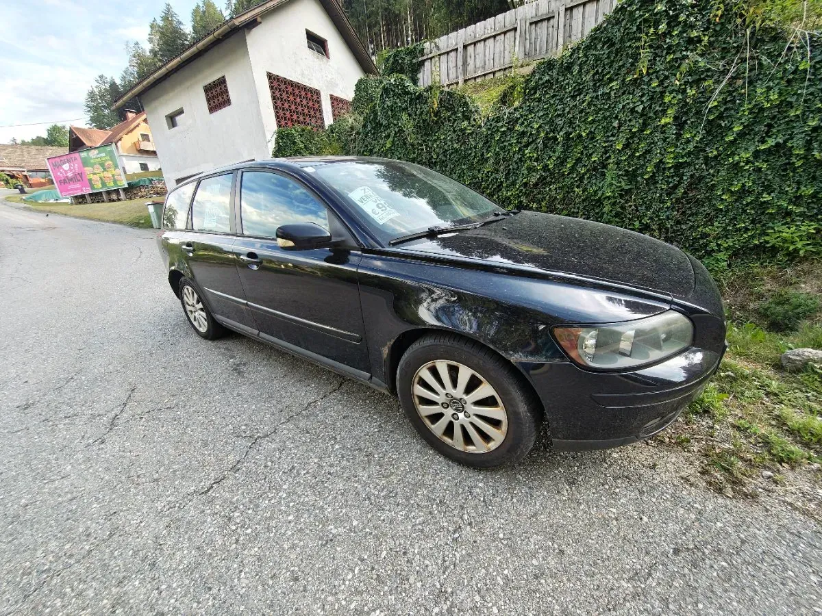 Volvo V50