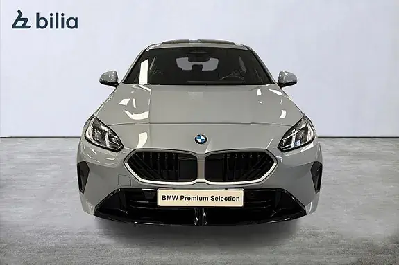 BMW 120 2026 photo 5