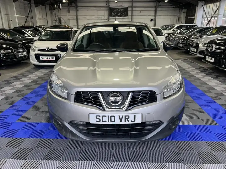 Nissan Qashqai 2010 photo 4