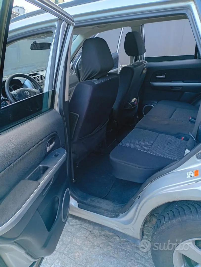 Suzuki Grand Vitara 2005 photo 4