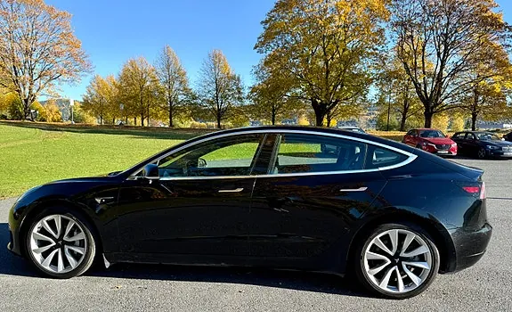 Tesla Model 3 2019 photo 4