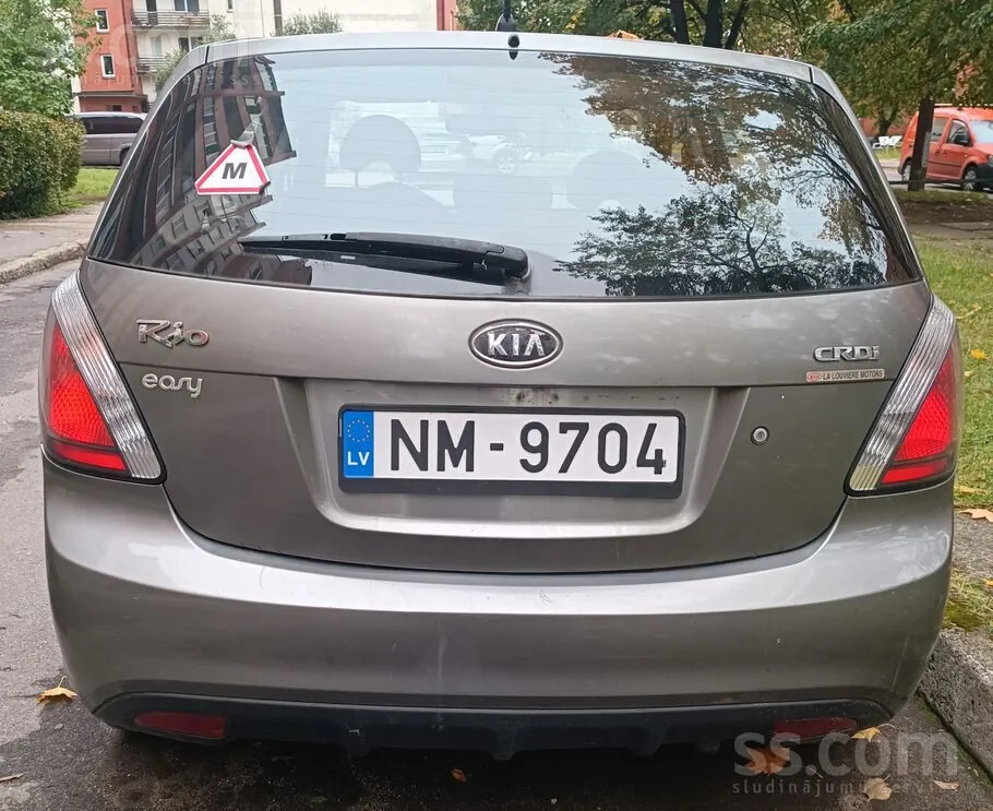 Kia Rio 2011 photo 4