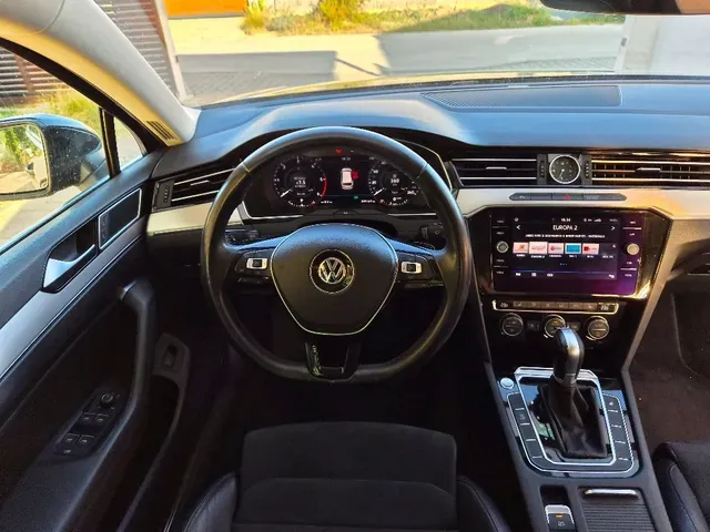 Volkswagen Passat Variant 2019 photo 3