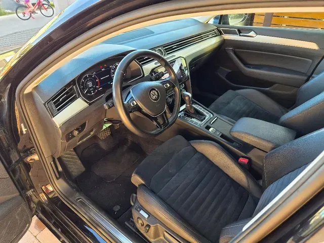 Volkswagen Passat Variant 2019 photo 4
