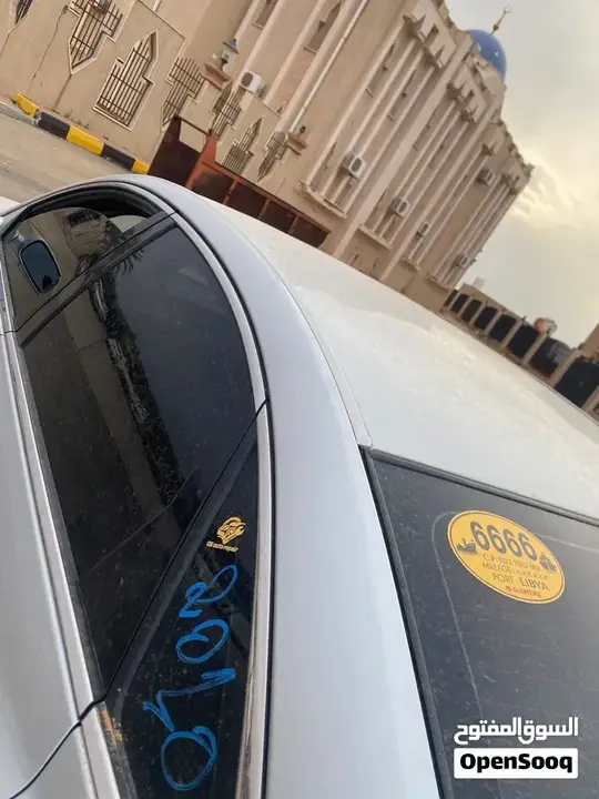 Hyundai Azera 2010 photo 2