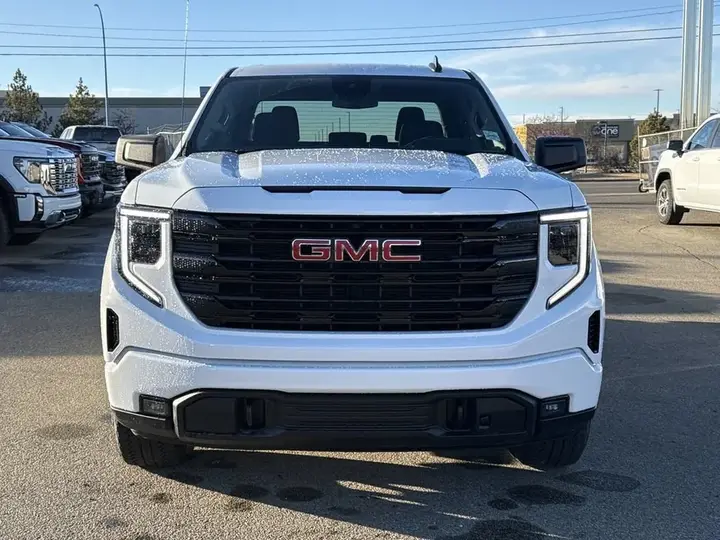 GMC Sierra 1500 2026 photo 3