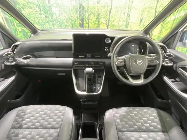 Toyota Volkswagen 2022 photo 2