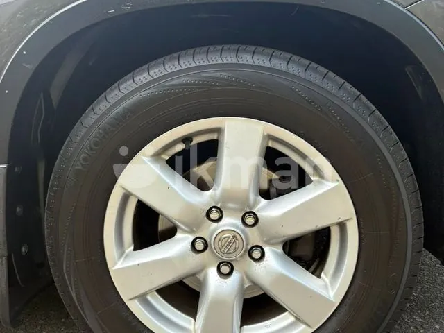Nissan X-Trail 2010 photo 2