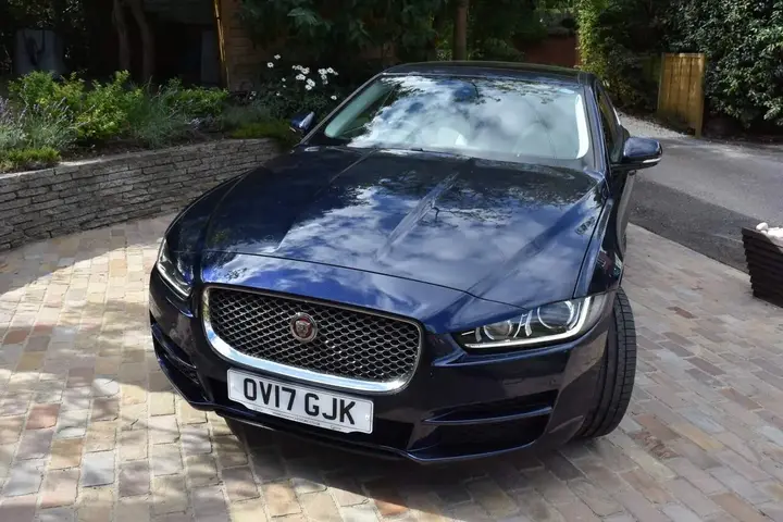 Jaguar Xe