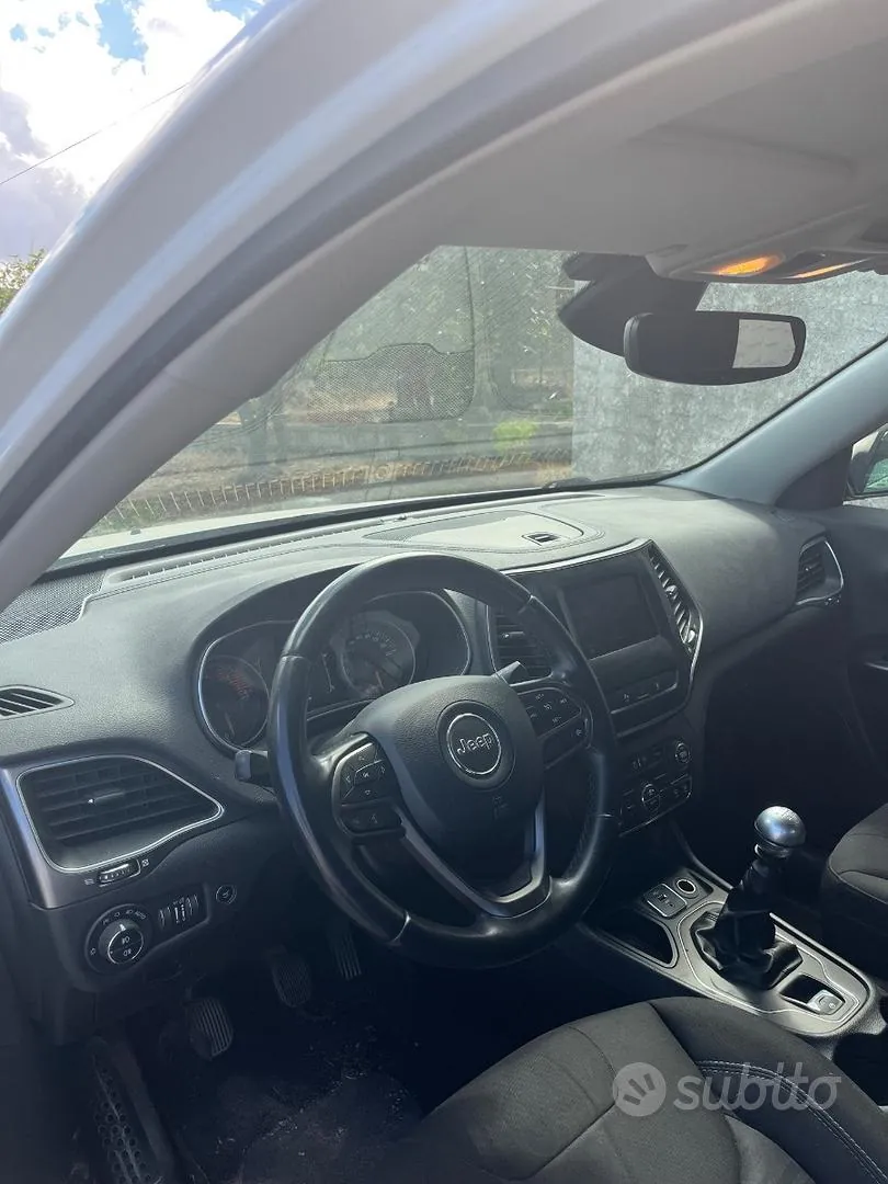 Jeep Cherokee 2020 photo 5