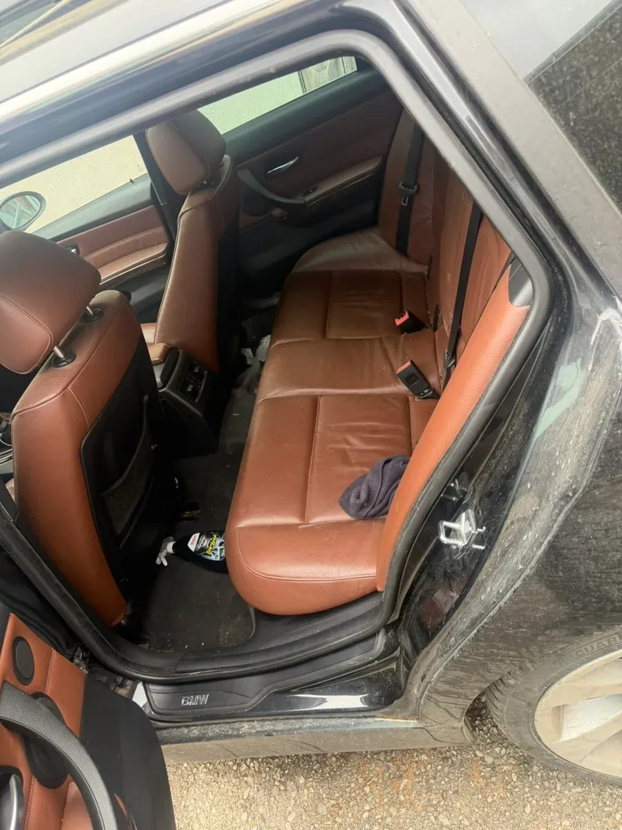 BMW 3 Series 2006 photo 2