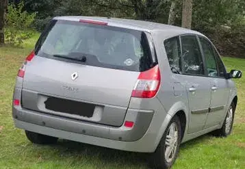 Renault Scenic 2005 photo 2