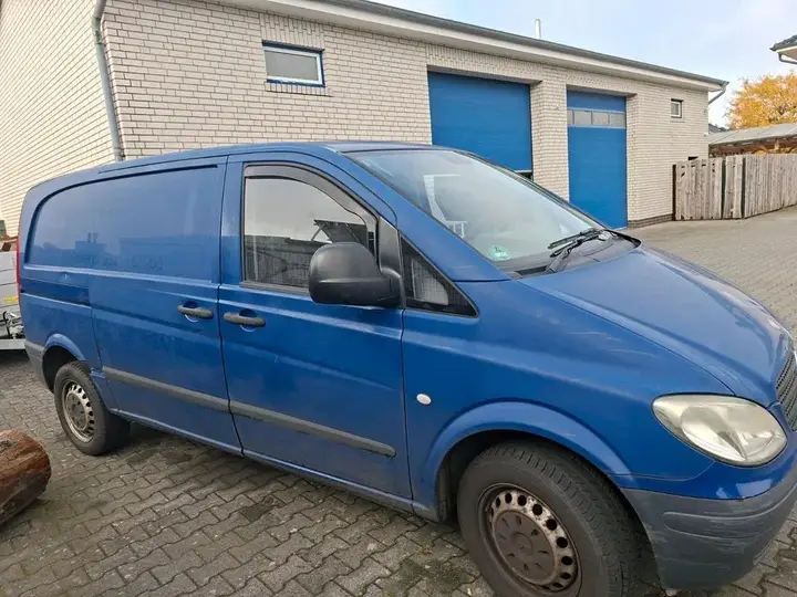 Mercedes-Benz Vito 109