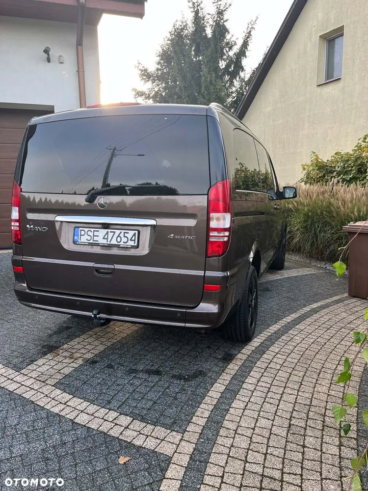 Mercedes-Benz Viano 2012 photo 4