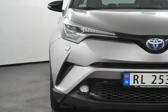 Toyota C-Hr 2017 photo 4