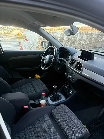 Audi Q3 2012 photo 3