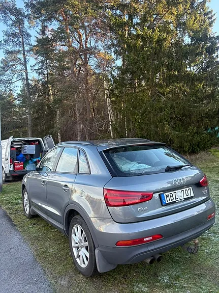 Audi Q3 2012 photo 2