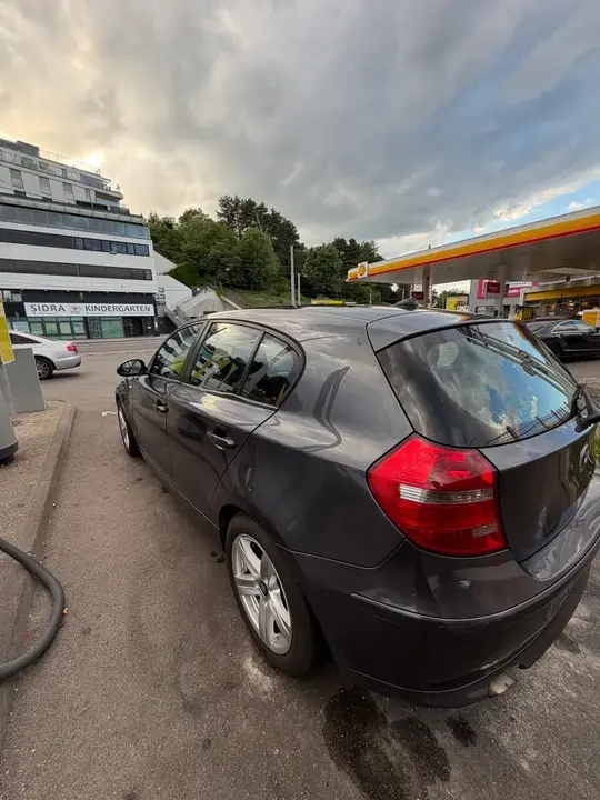 BMW 1 Series 2008 photo 2