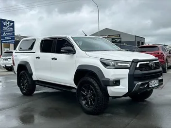 Toyota Hilux 2023 photo 3