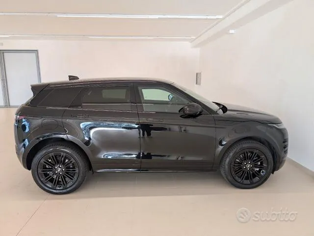 Land Rover Range Rover Evoque 2024 photo 5