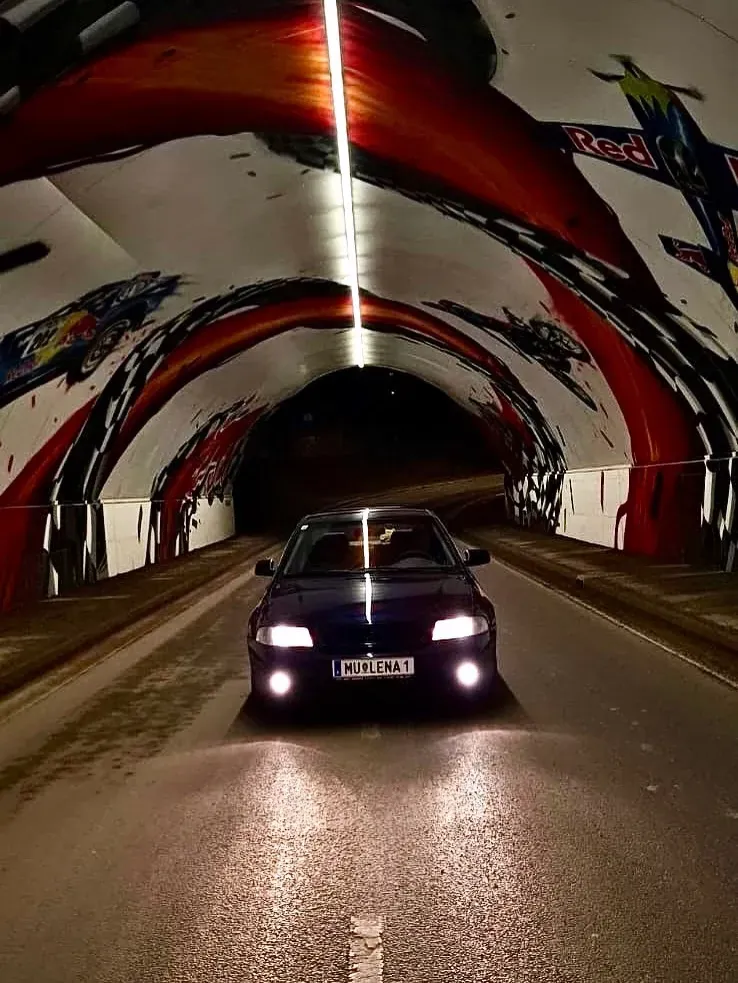 Audi A4 2000 photo 2
