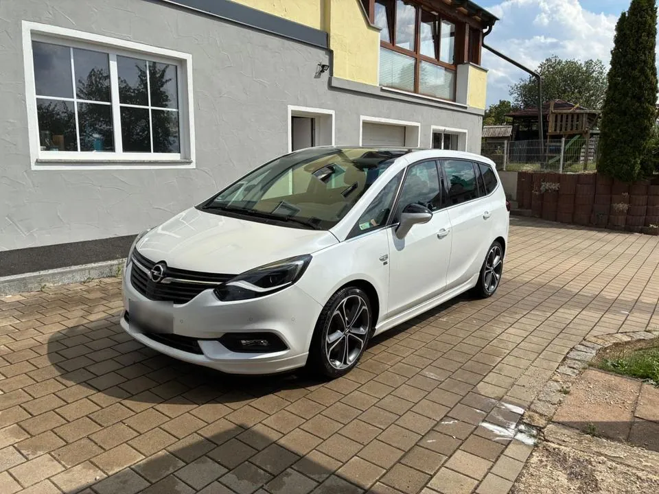 Opel Zafira Tourer