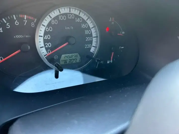 Mazda Mazda5 2005 photo 2