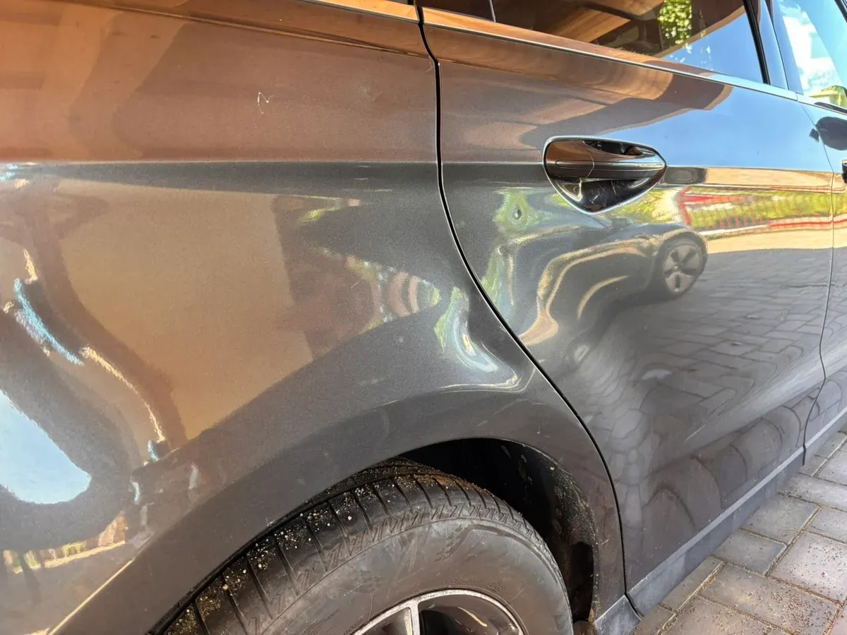 Ford Galaxy 2016 photo 3