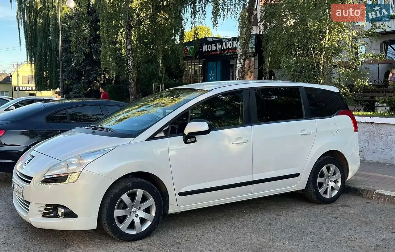 Peugeot 5008