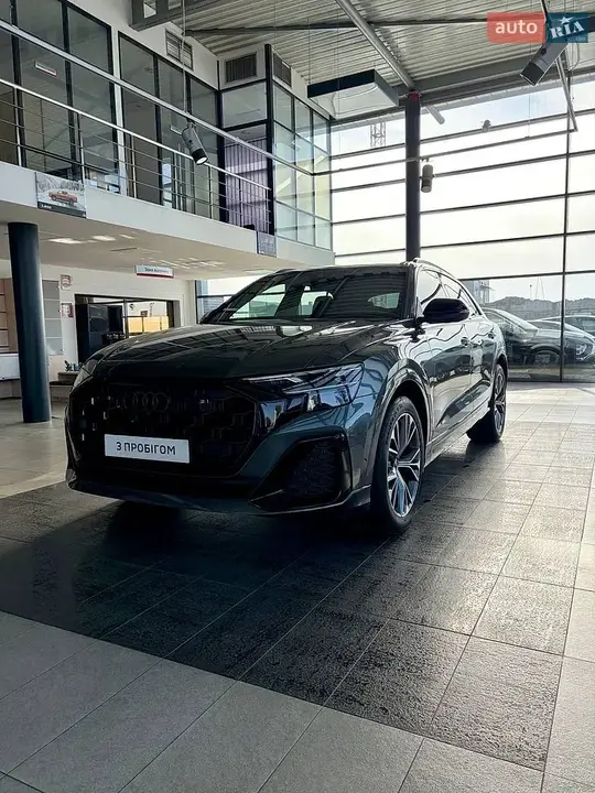 Audi Q8 2023 photo 2