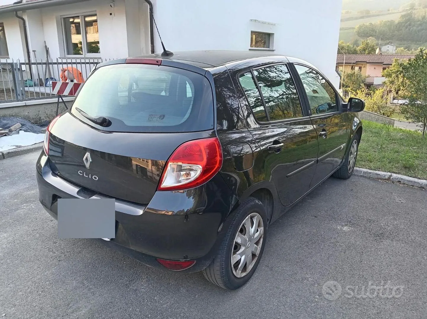 Renault Clio 2011 photo 3