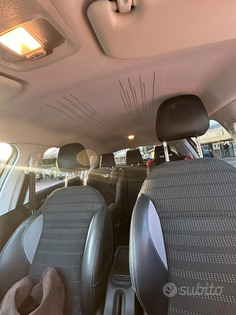 Peugeot 2008 2016 photo 4