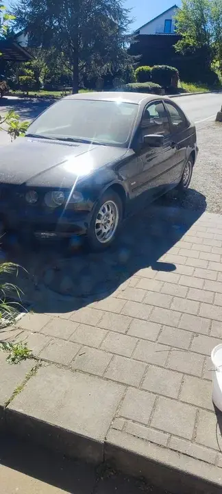 BMW 318Ti