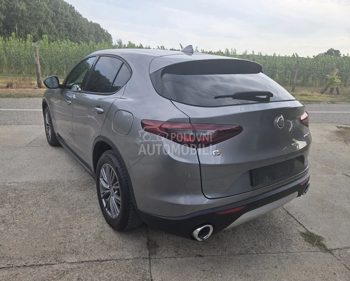 Alfa Romeo Stelvio 2018 photo 5