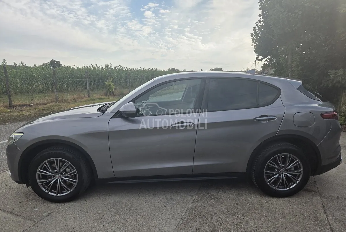 Alfa Romeo Stelvio 2018 photo 4