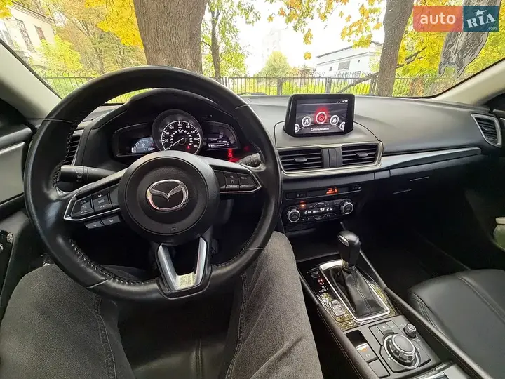 Mazda 3 2018 photo 5
