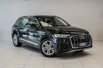 Audi Q7 2021 photo 2