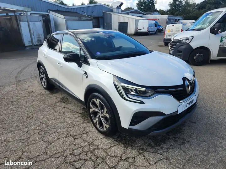 Renault Captur 2023 photo 3