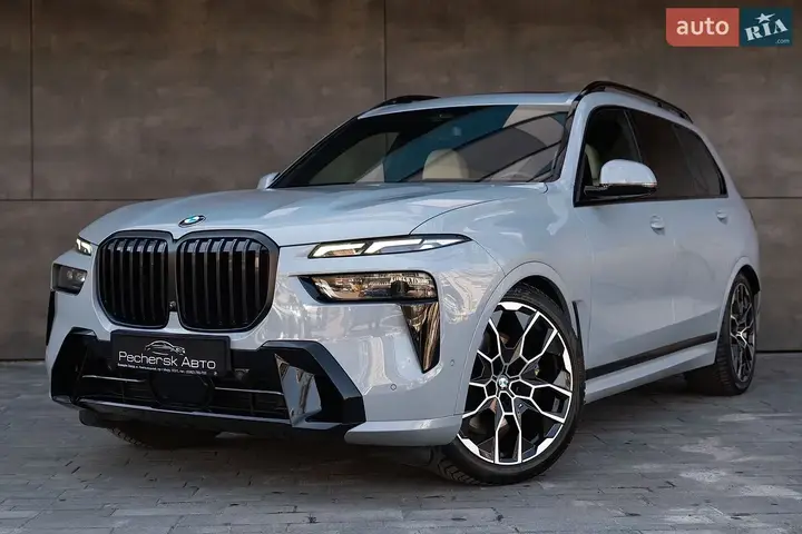 BMW X7 2023 photo 2