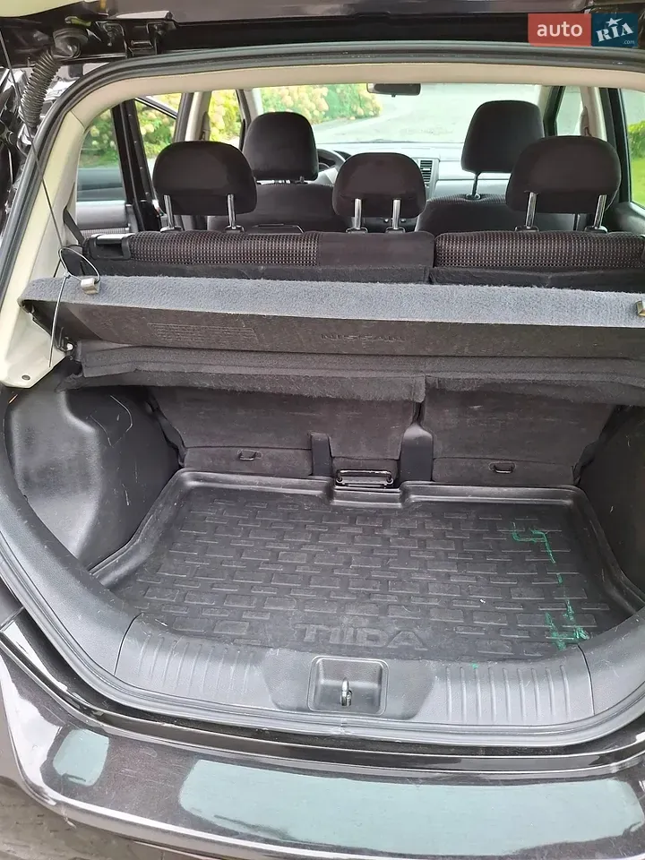 Nissan Tiida 2012 photo 5