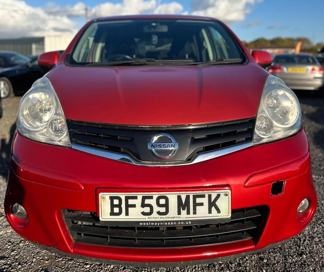 Nissan Note 2009 photo 2